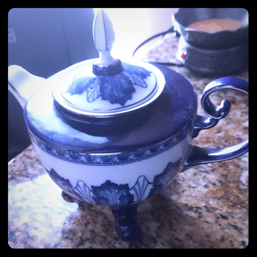Bombay Teapot